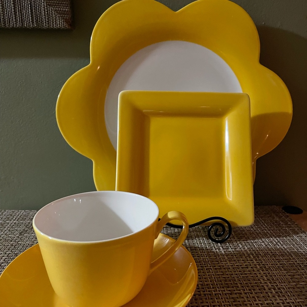 NEW Villeroy & Boch Wonderful World Tea Cup & Saucer Yellow - Picture 2 of 7